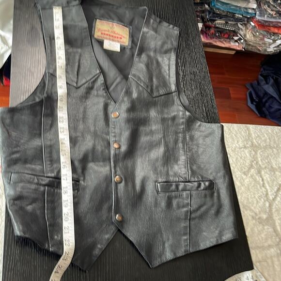Vintage Black Leather Vest - Picture 3 of 6